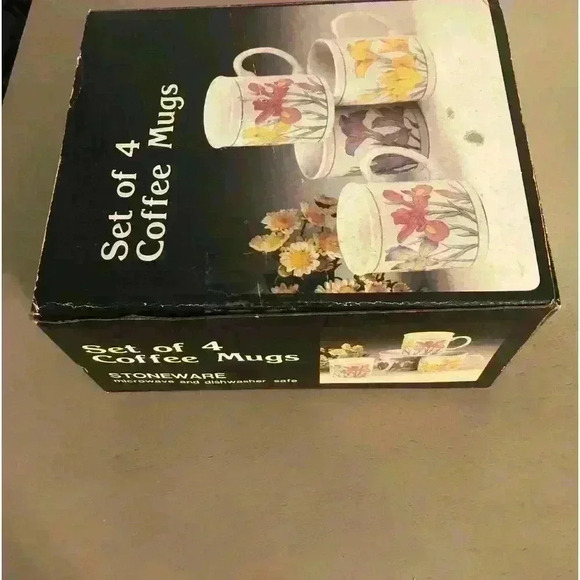 Vintage iris flower mugs, set of 4 made in Korea - Picture 5 of 7